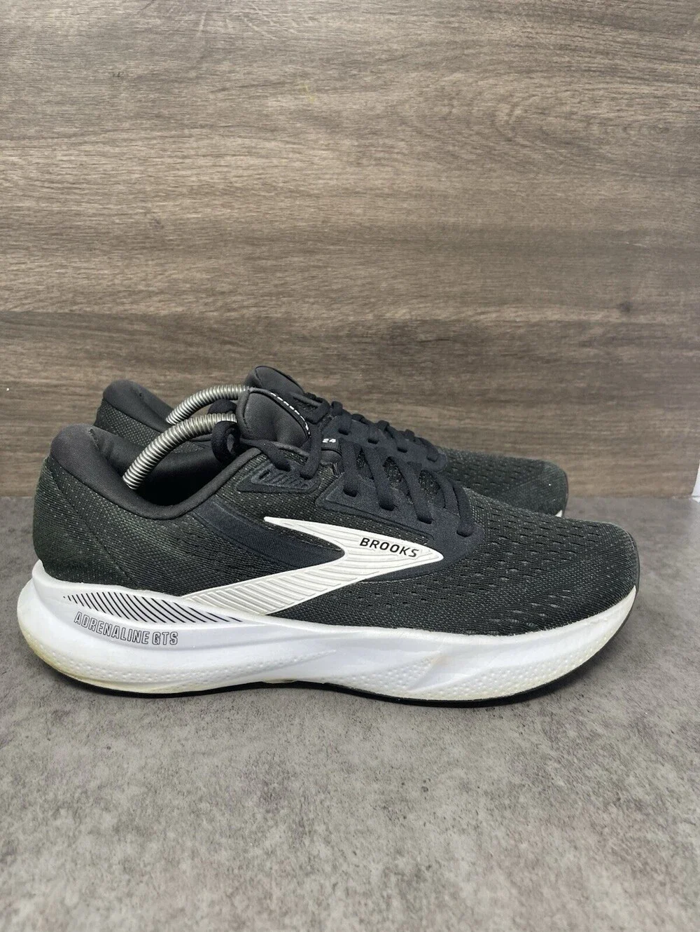 Brooks Adrenaline GTS 24 Size 10 Mens Black White Stability Running Shoes